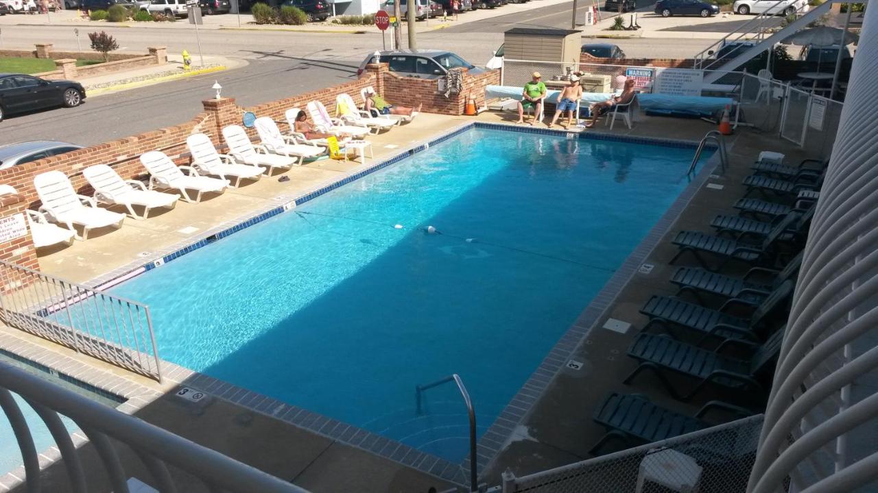 Blue Water Motel — photo 24
