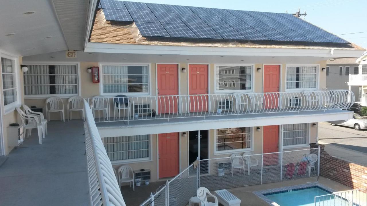 Blue Water Motel — photo 23