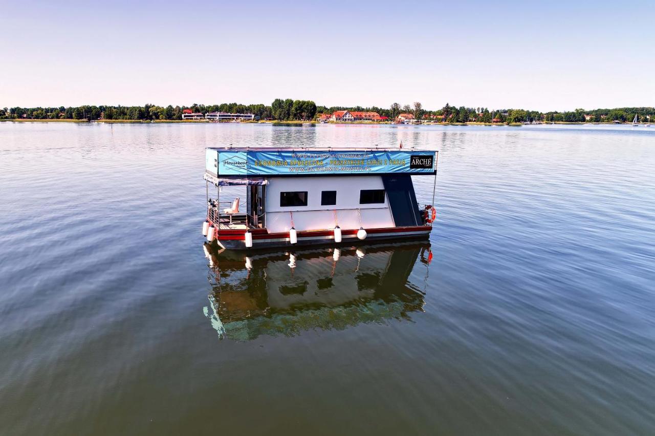 Фото Houseboat Poland - pływający domek na Mazurach