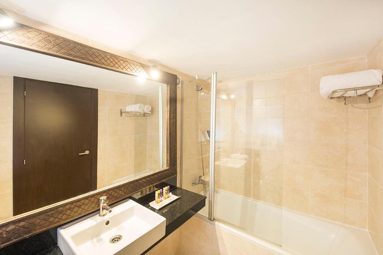 FERGUS Style Bahamas, Playa den Bossa – Precios actualizados ...