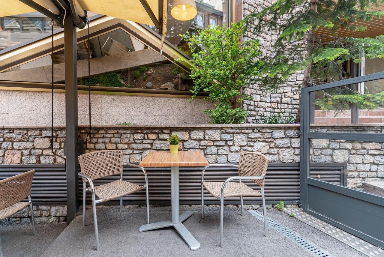 Aparthotel El Serch photo
