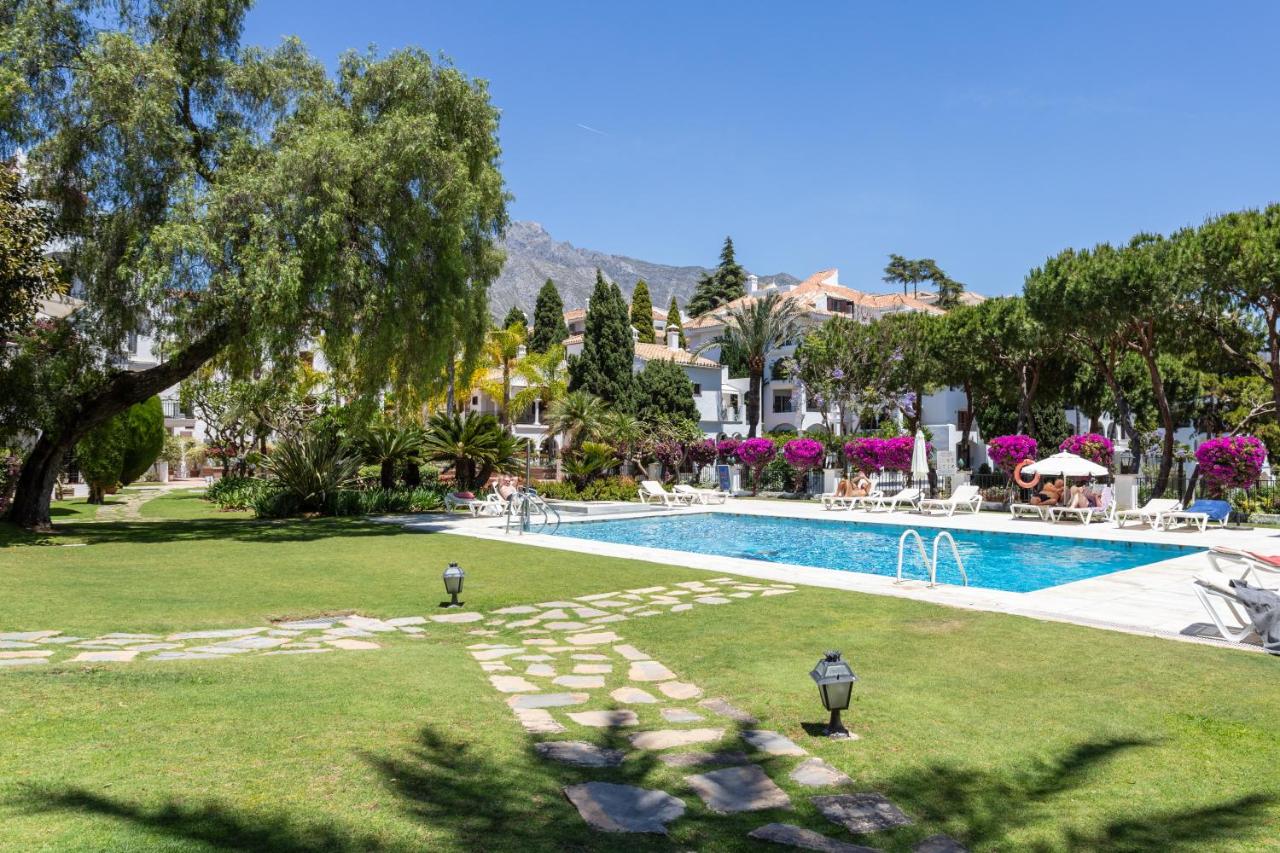 Heated swimming pool: Genteel Home Señorío de Marbella