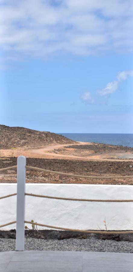 Beach: Casa Los Lajares