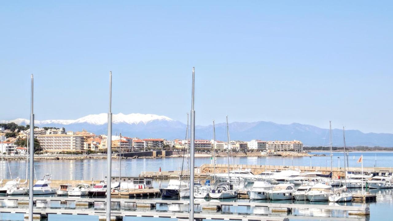 Apartaments Esbotzada, LEscala, Spain - Booking.com