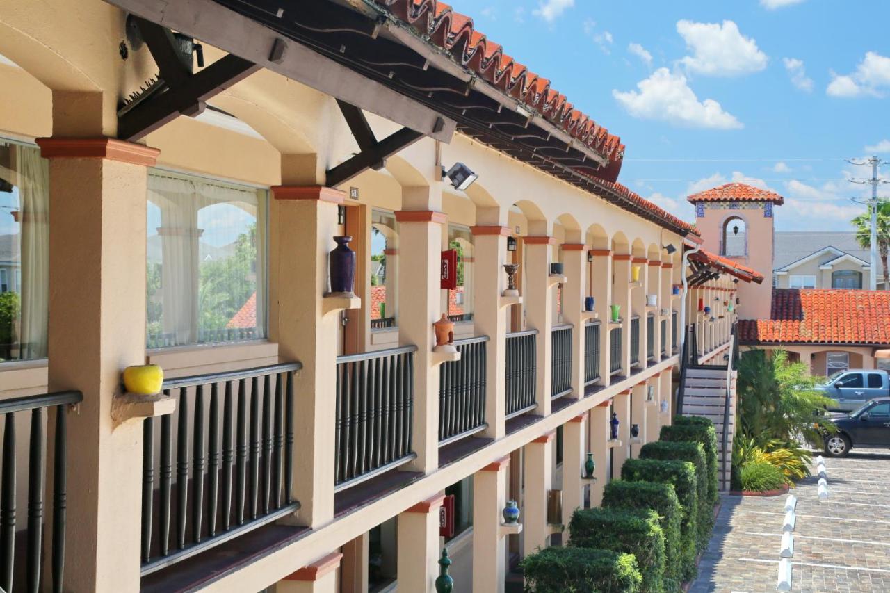 La Fiesta Ocean Inn & Suites — photo 23