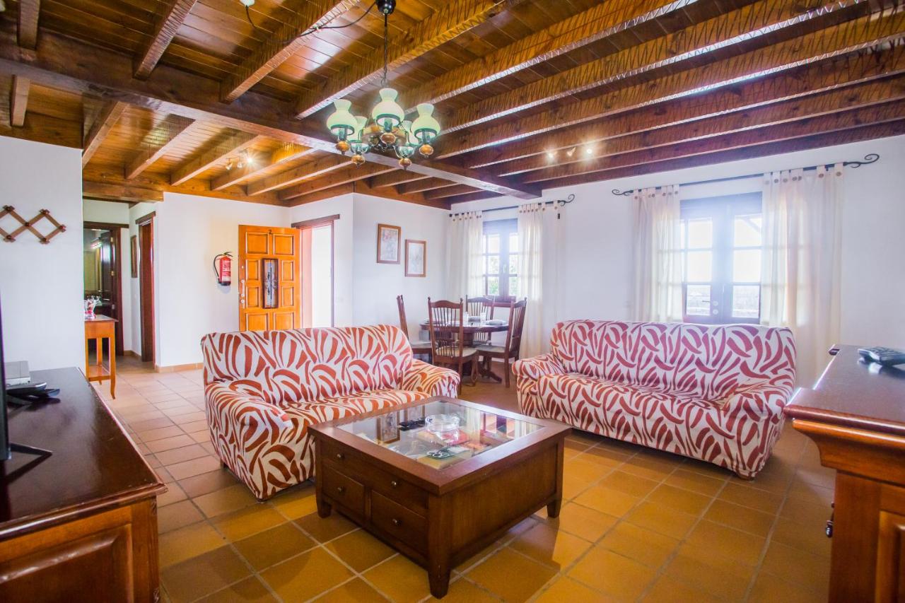 A2 Casas Y Villas juani y juan lanzarote (tomaren) Free WiFi ...