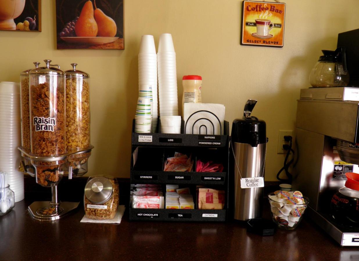 Travelers Inn — photo 15