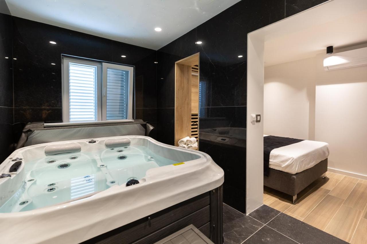 Downtown Marcius Luxury Apartment With Jacuzzi Sauna زادار أحدث أسعار 2021