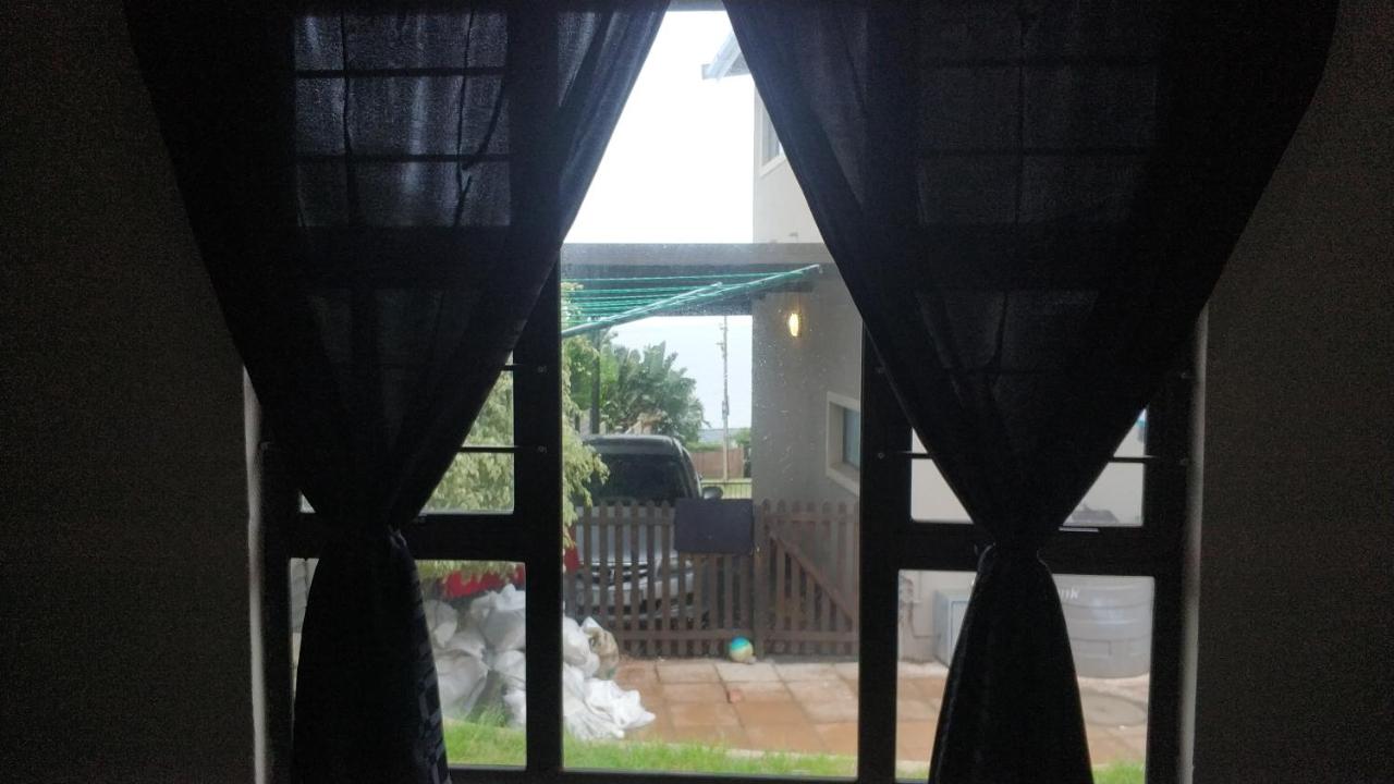 Bluff Marine Drive Self Catering Cottage A