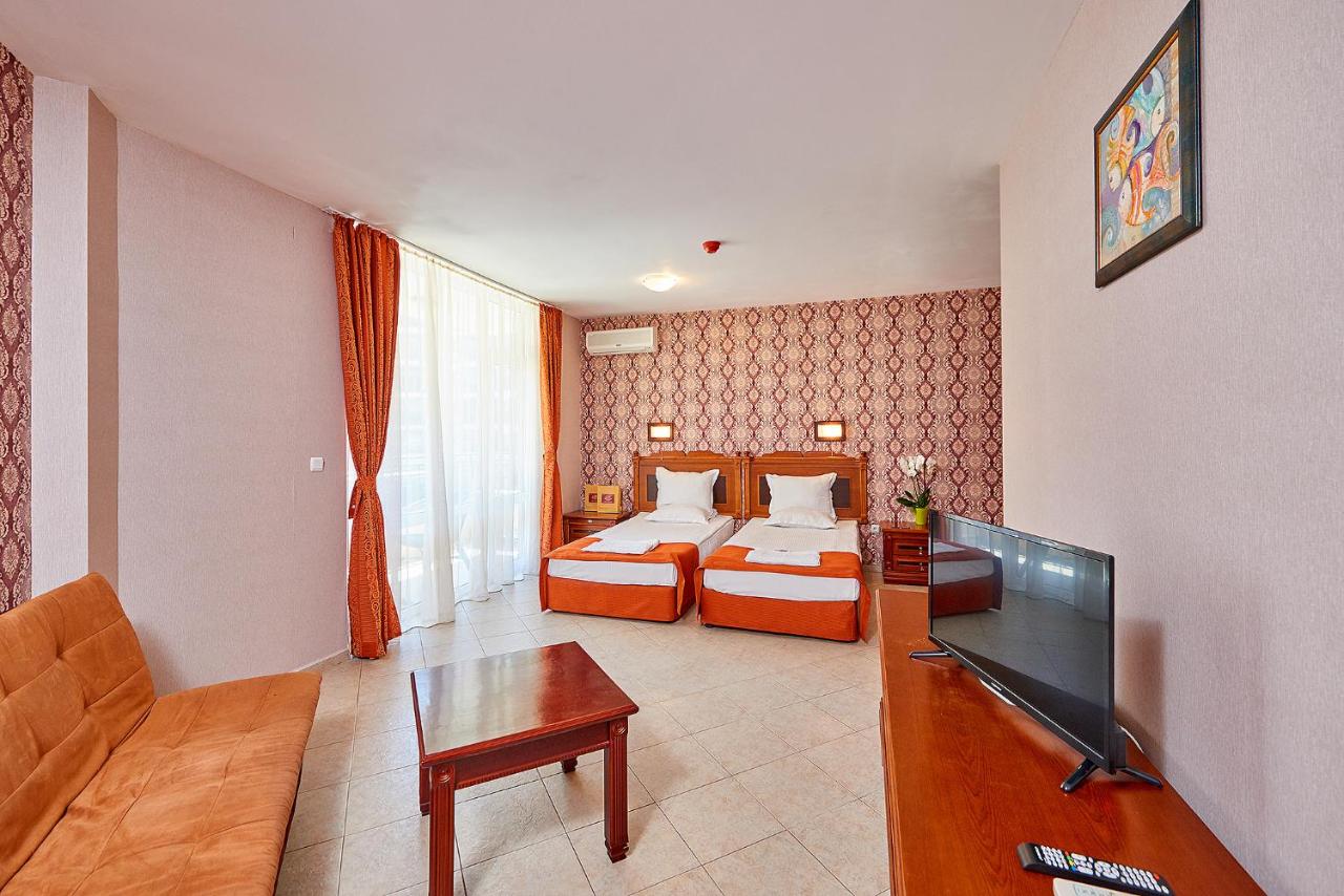 Karolina Hotel photo