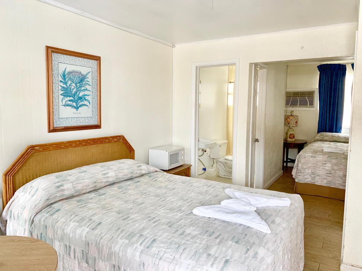 White Caps Motel — photo 19