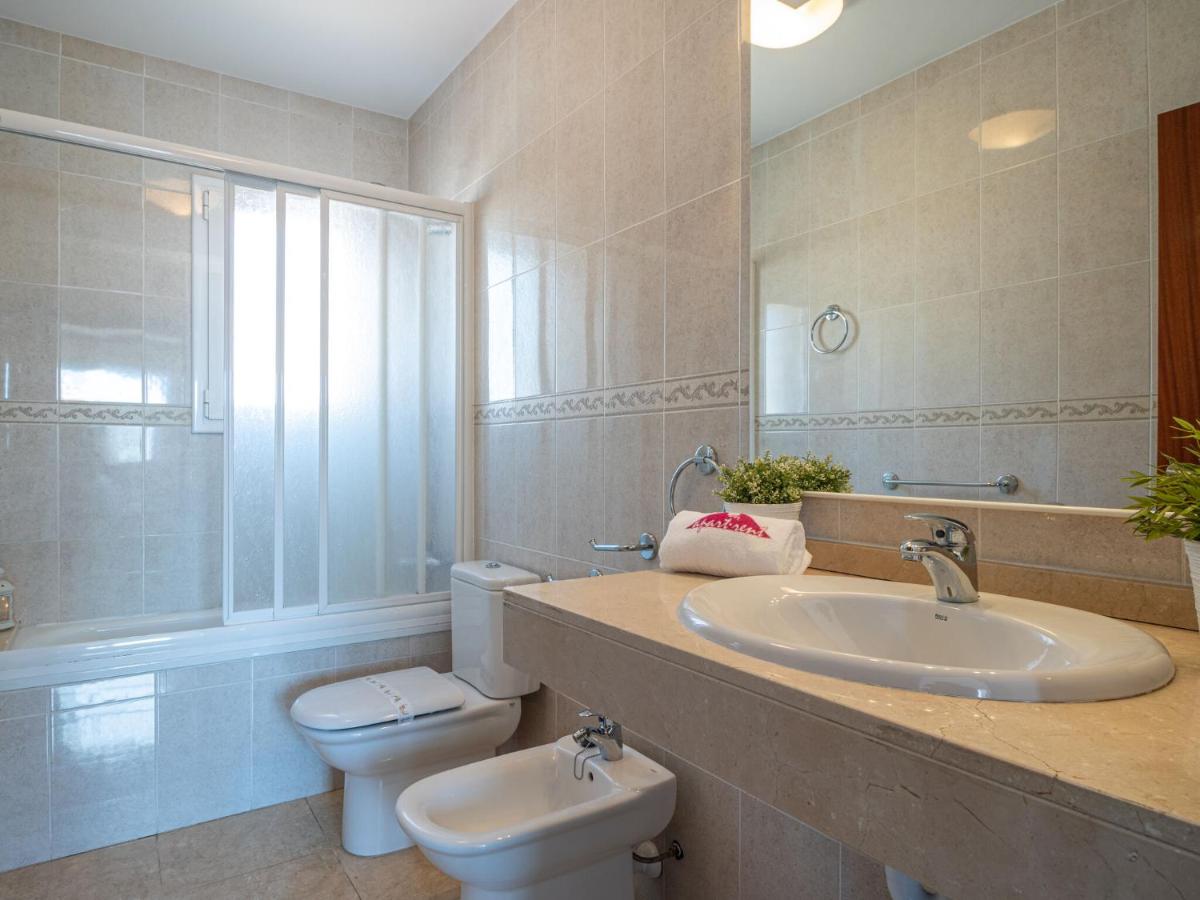 Villa Paní 108 B, Empuriabrava, Spain - Booking.com