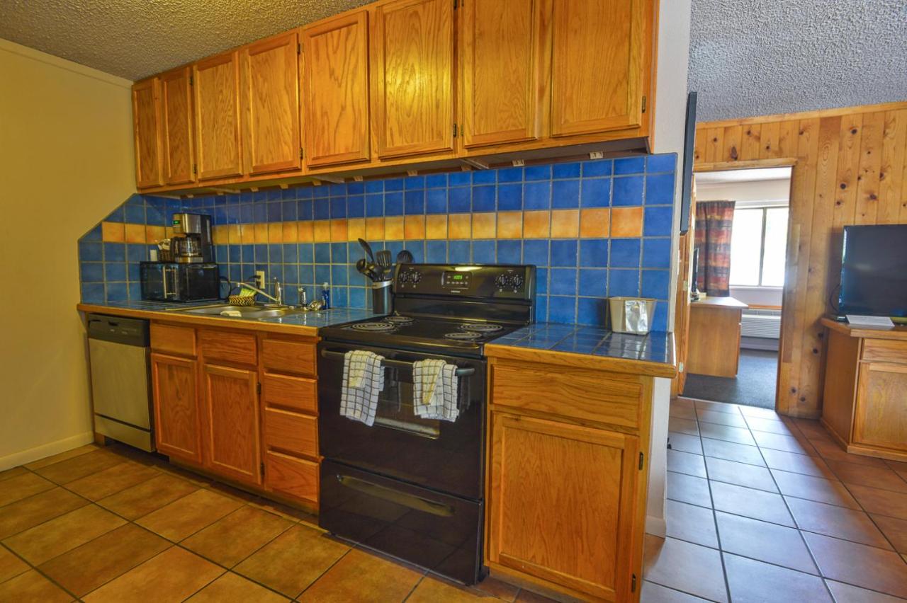 Rustic Inn — photo 19