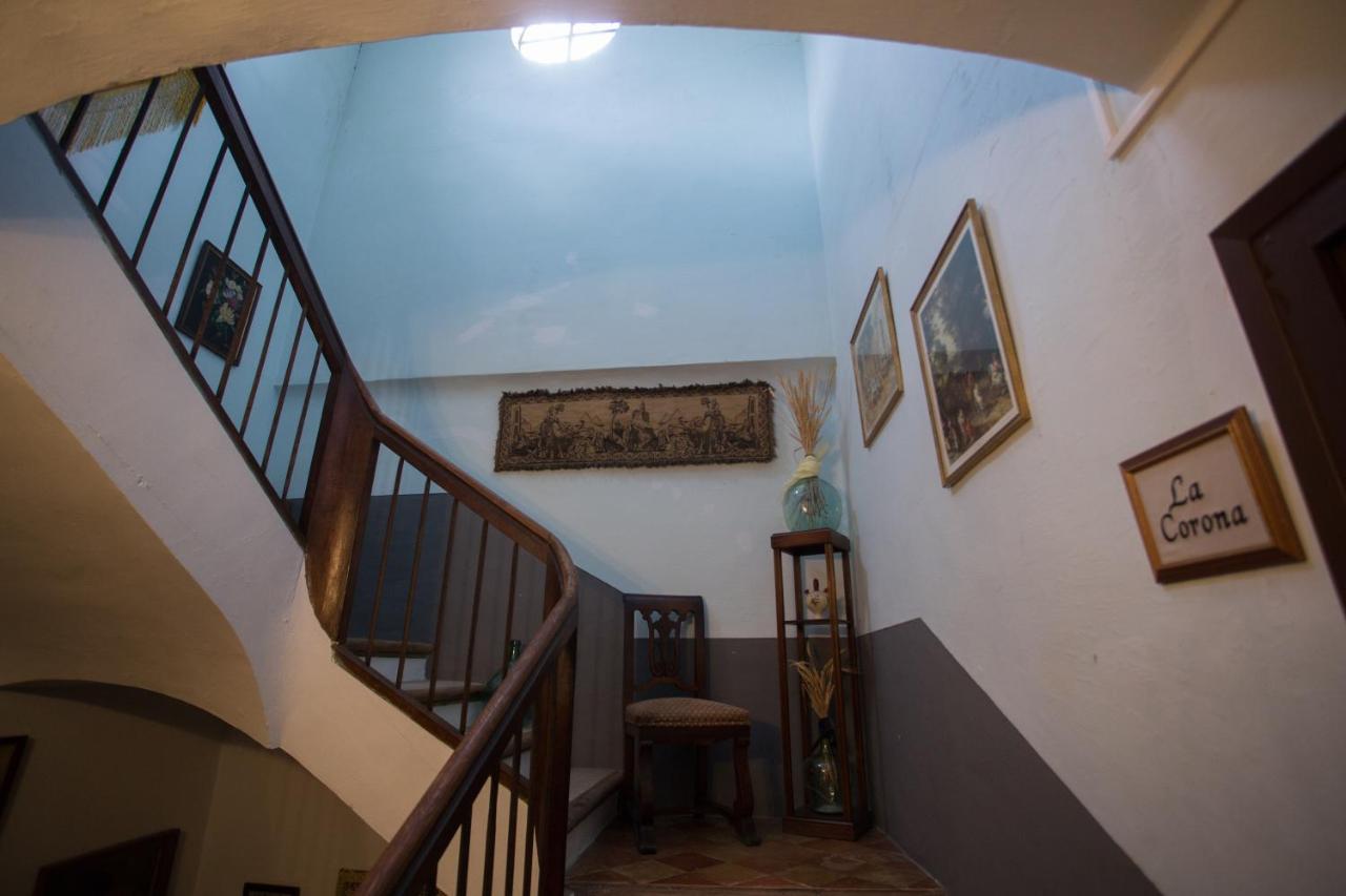 Casa Rural La Casona (España Urrea de Gaen) - Booking.com