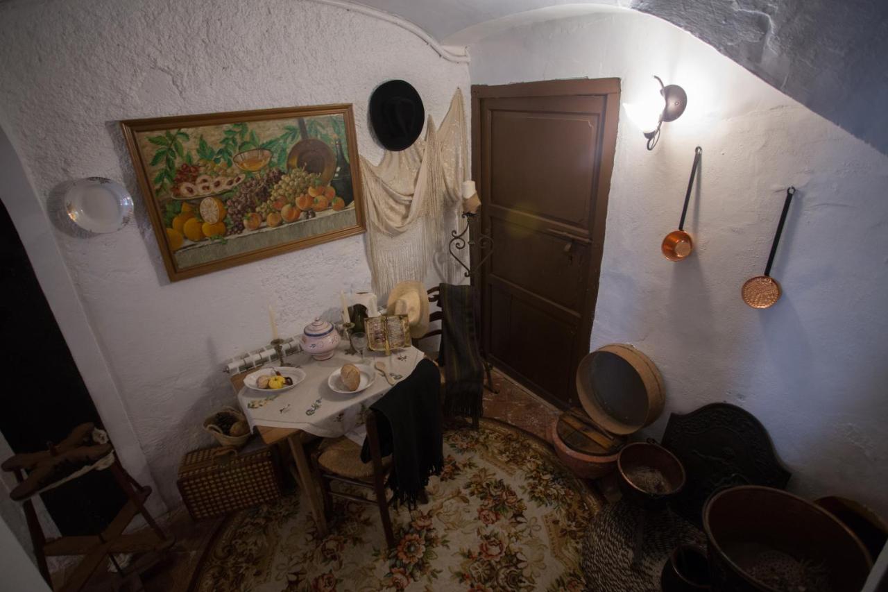 Casa Rural La Casona, Urrea de Gaen, Spain - Booking.com