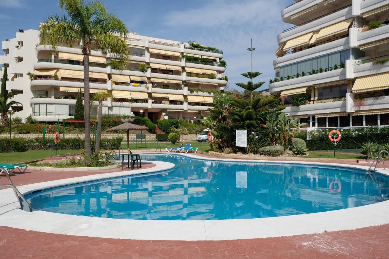 luxury modern apartment with terrace, pool and garage ...