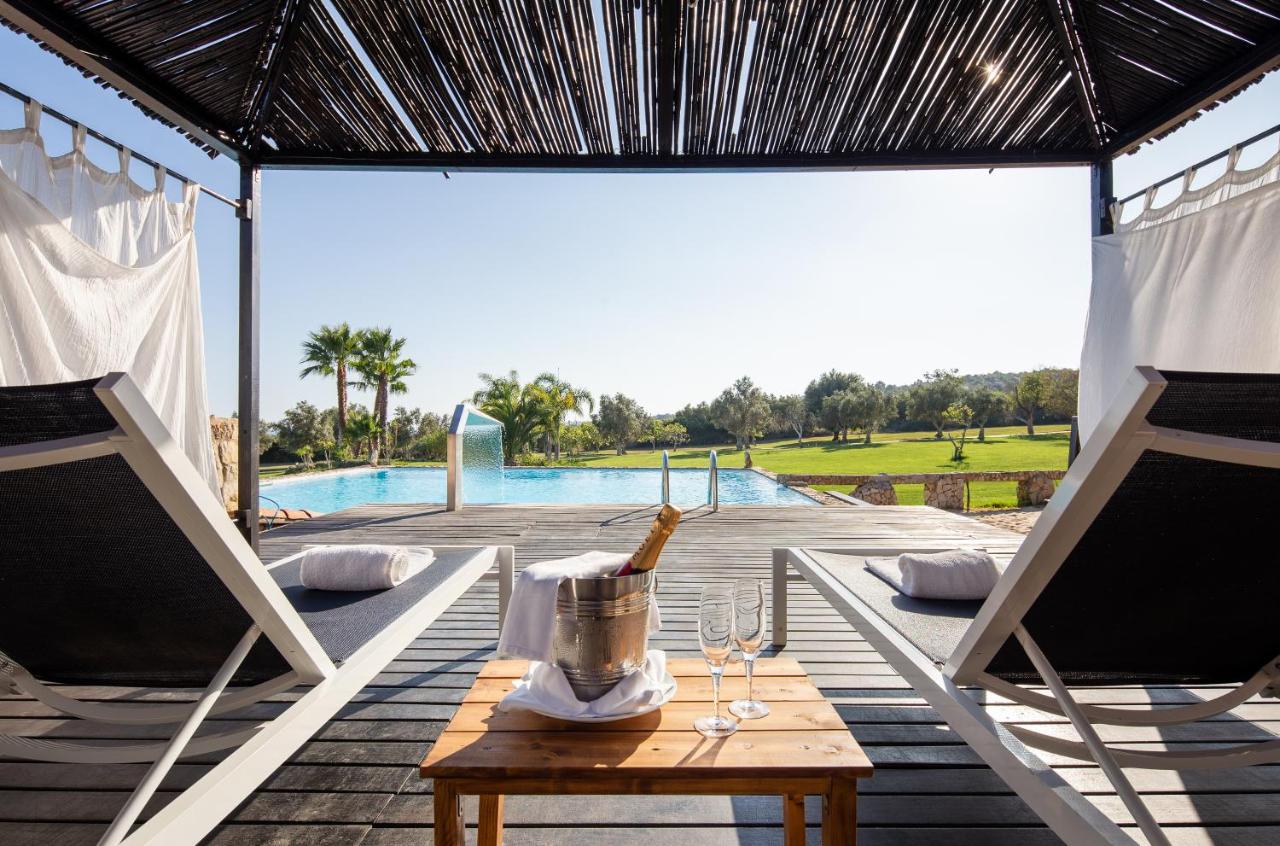 Heated swimming pool: Vila Valverde Design Country Hotel