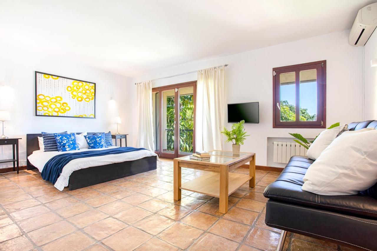 OleHolidays Villa Mediterranea Urb. Sierra Blanca (Spanien ...