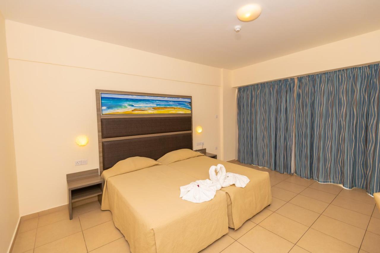 Tofinis Hotel photo