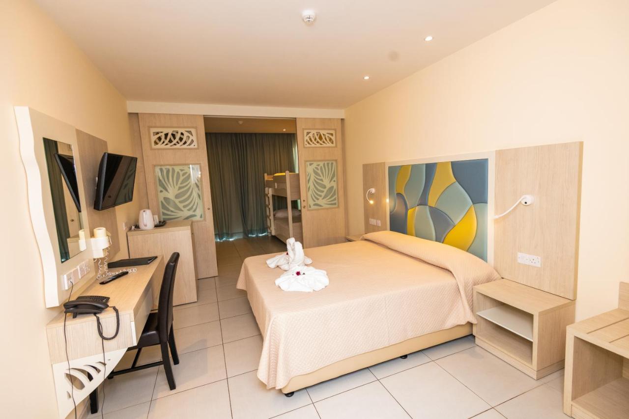 Tofinis Hotel photo
