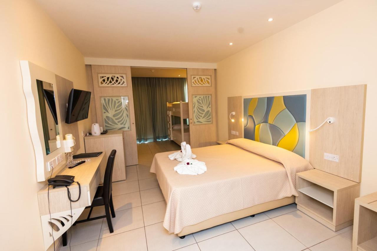 Tofinis Hotel photo