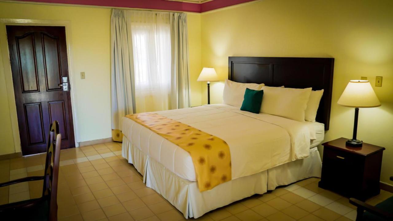 Anguilla Great House Beach Resort - 5