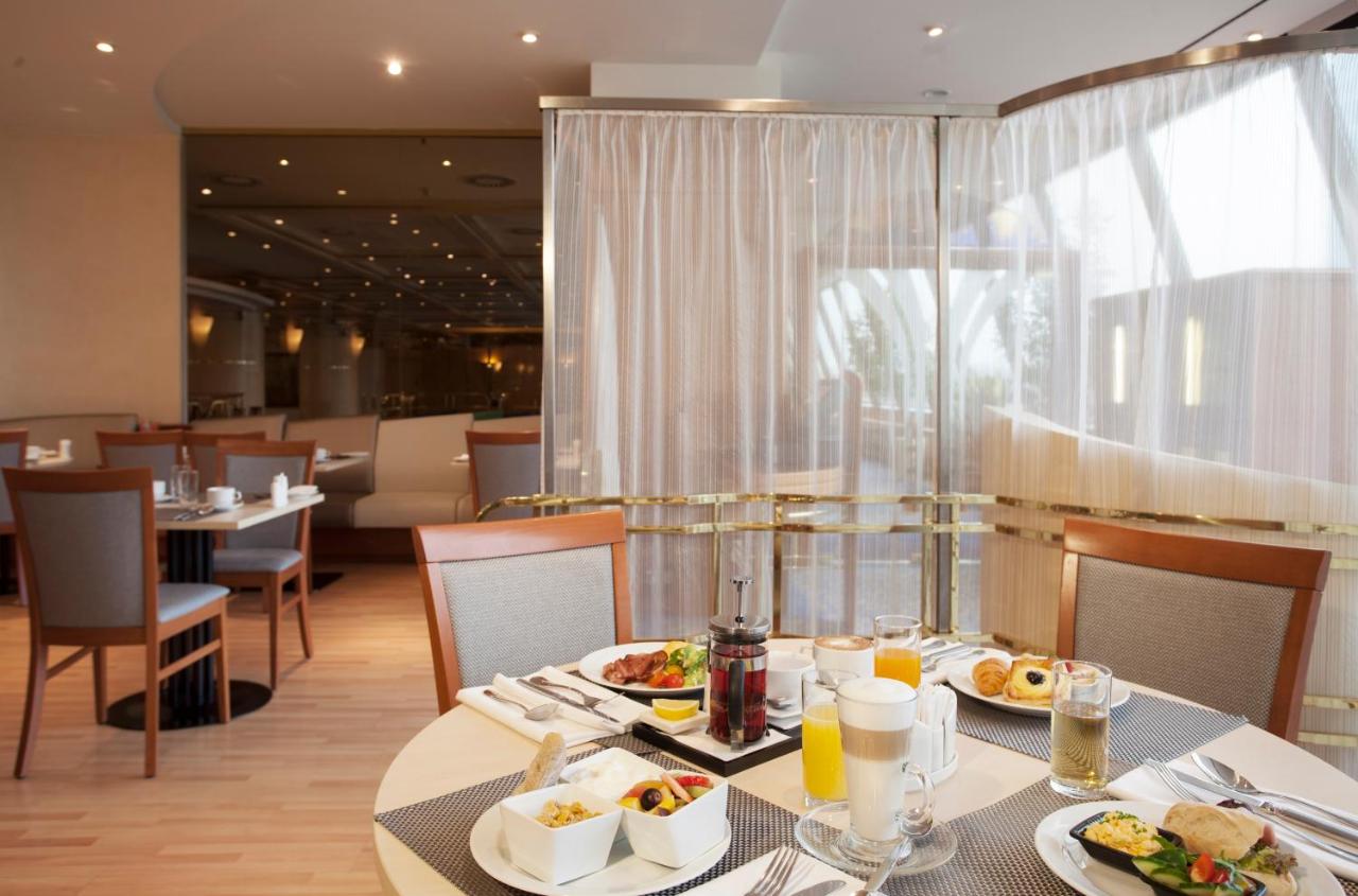 Panorama Hotel Prague photo
