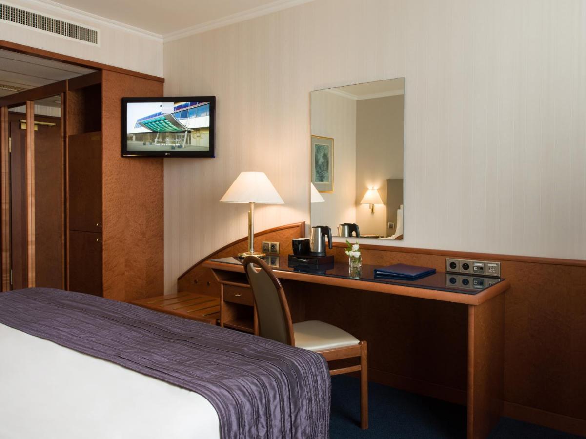 Panorama Hotel Prague photo