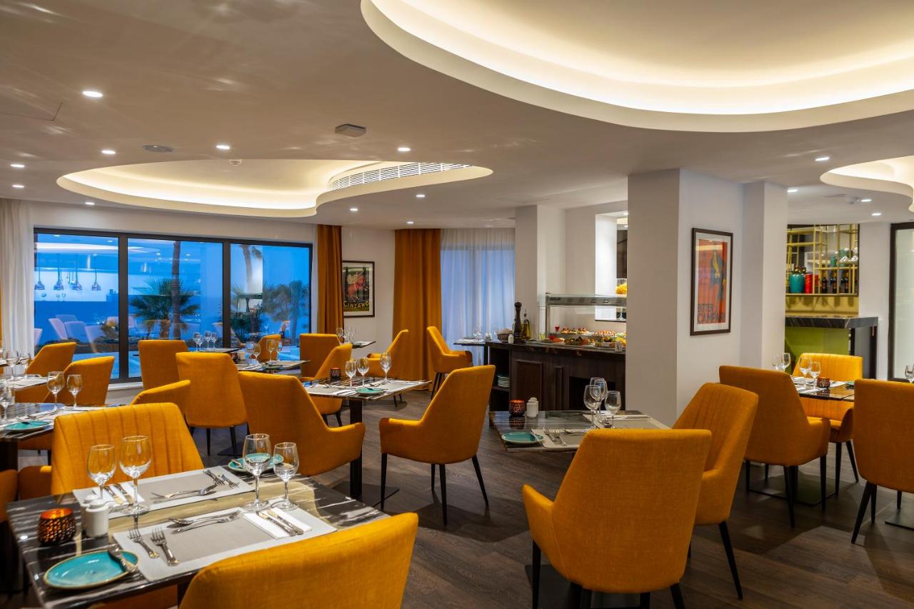 Leonardo Crystal Cove Hotel & Spa – Adults only photo