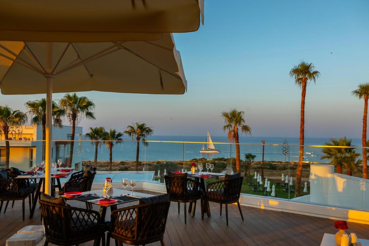 Leonardo Crystal Cove Hotel & Spa – Adults only photo