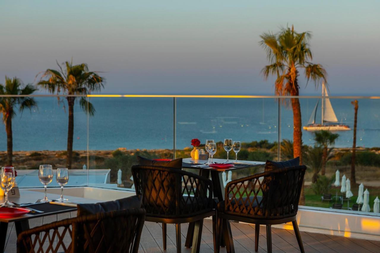 Leonardo Crystal Cove Hotel & Spa – Adults only photo