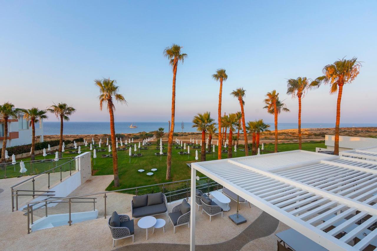 Leonardo Crystal Cove Hotel & Spa – Adults only photo