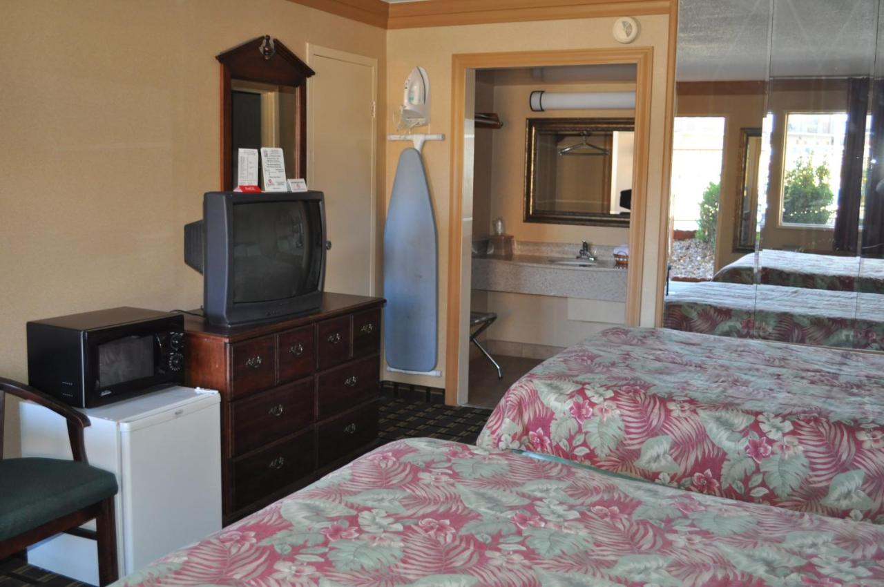 Hill Top Inn — photo 19