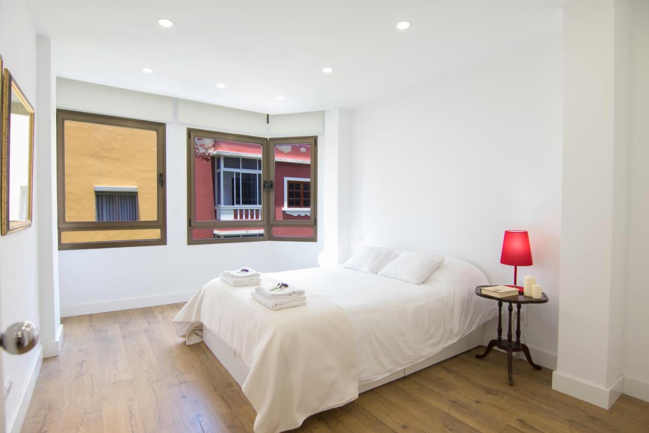 Stylish and Modern Apartment overlooking Las Canteras, Las ...