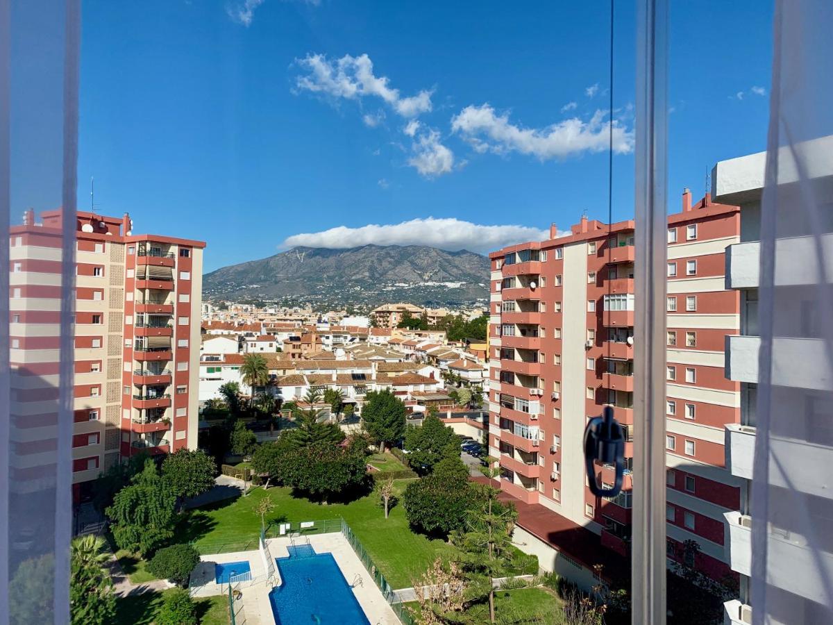 Apartamento LUXURY STUDIO, 250m FROM THE BEACH! SWIMMING POOL ...