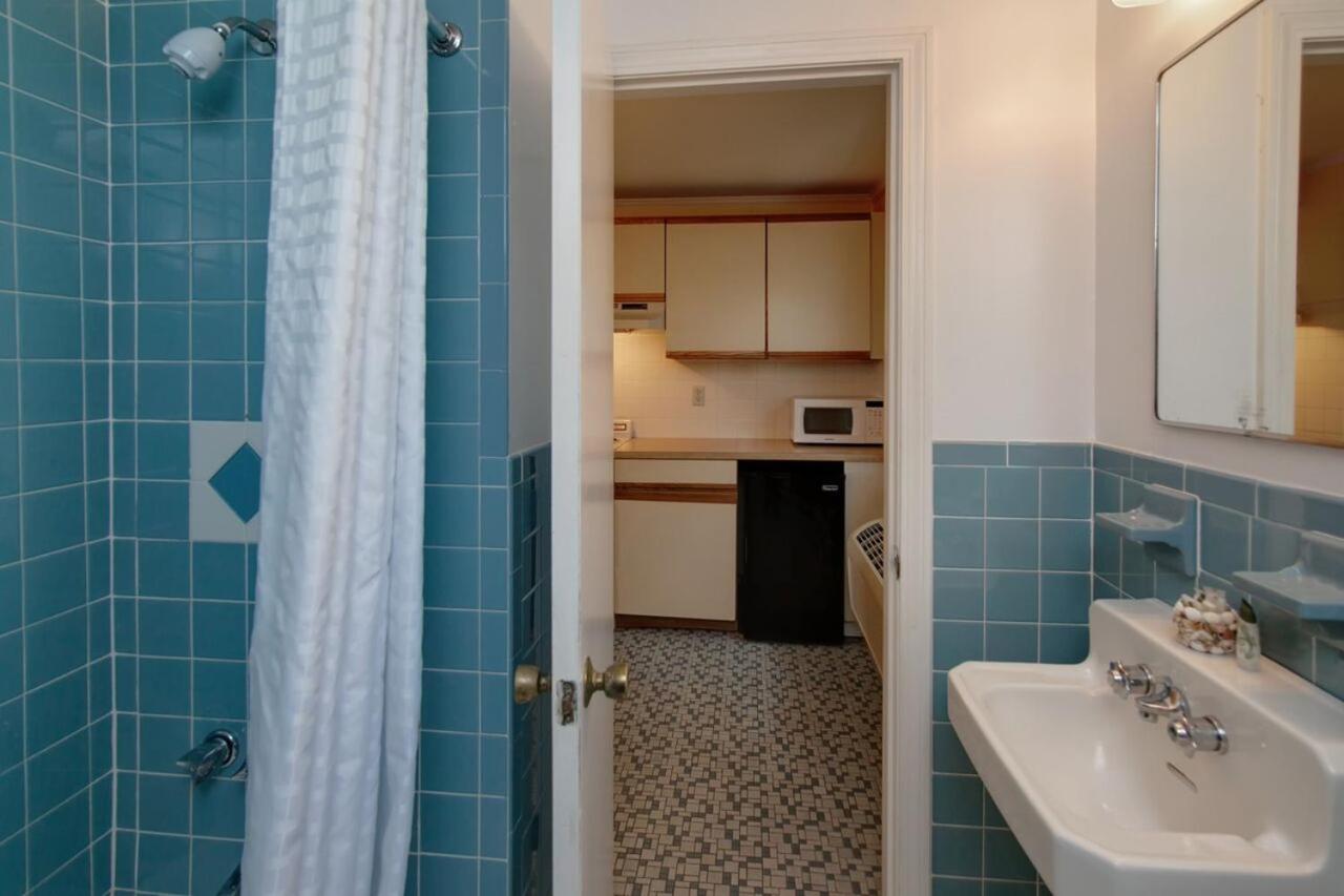 Cape Cod Harbor House Inn — photo 23