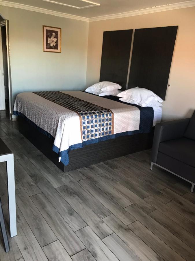 SouthTown S.A. Inn — photo 14