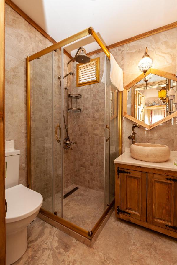 Enderun by Otantik Suites - 3