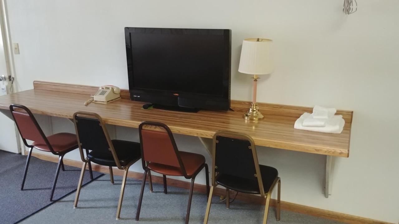Falls Motel — photo 13
