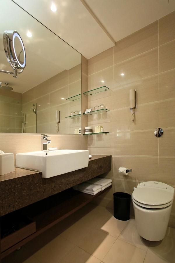 Radisson Hotel Brunei Darussalam photo