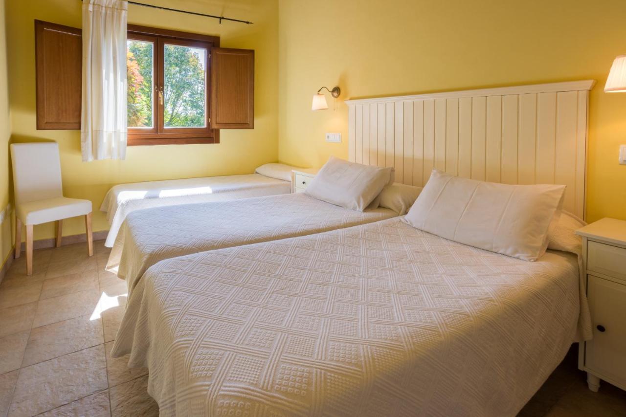 Apartamentos El Guindal, Tapia de Casariego, Spain - Booking.com