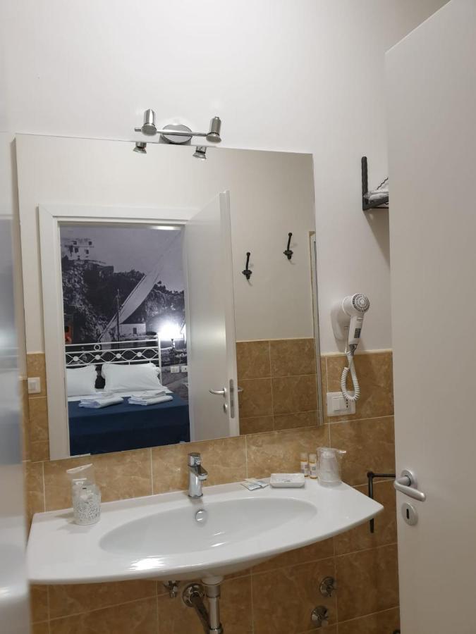 Porta Marina guest rooms photo