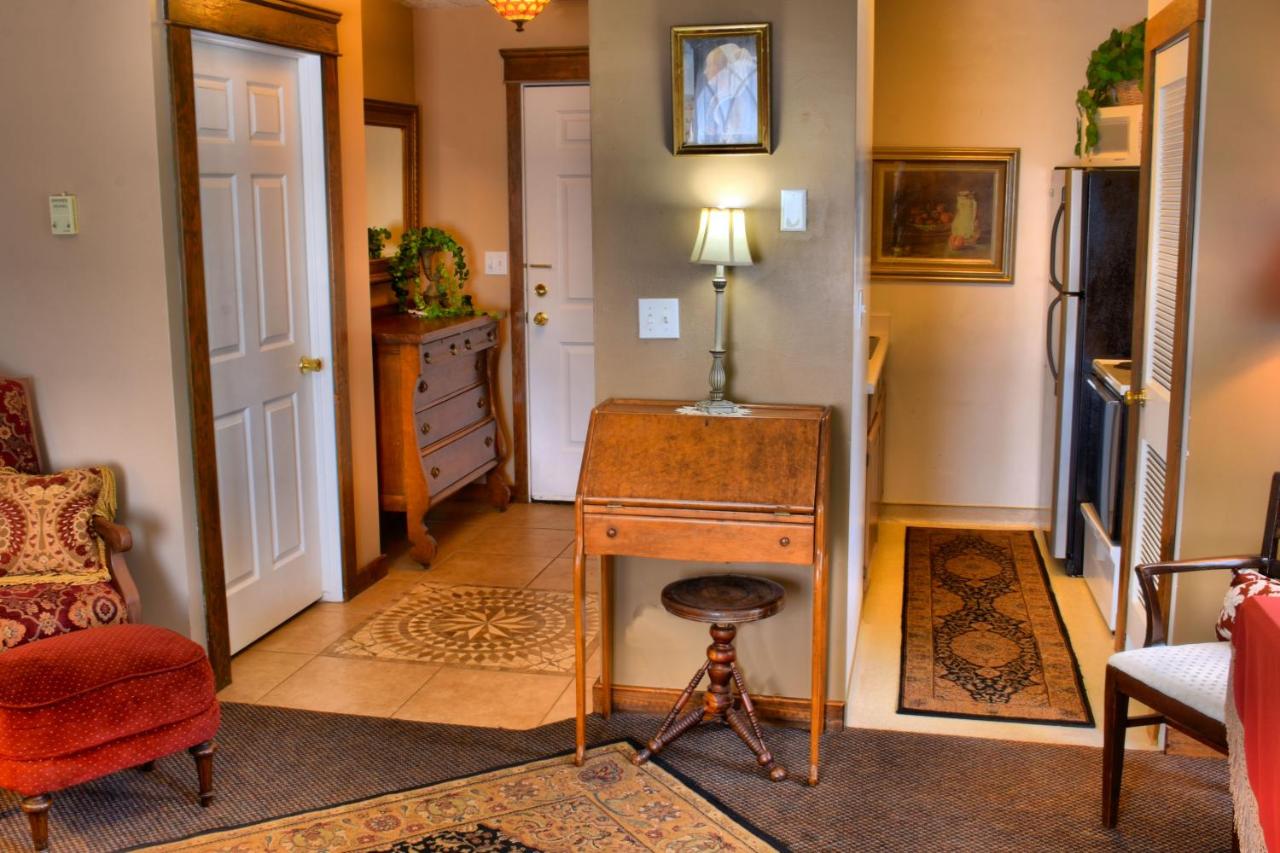 Bard's Inn — photo 15
