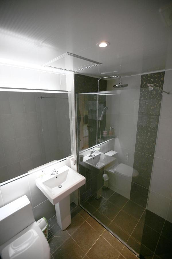 Moon Sun Guesthouse - 3