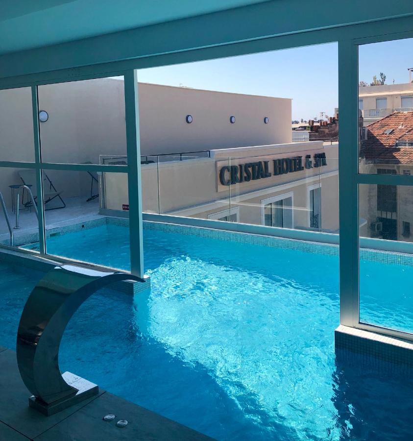 Rooftop swimming pool: Cristal Hôtel & Spa