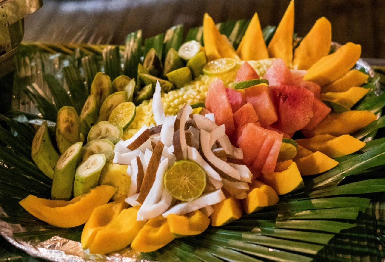 Barefoot Manta Island Resort - 2