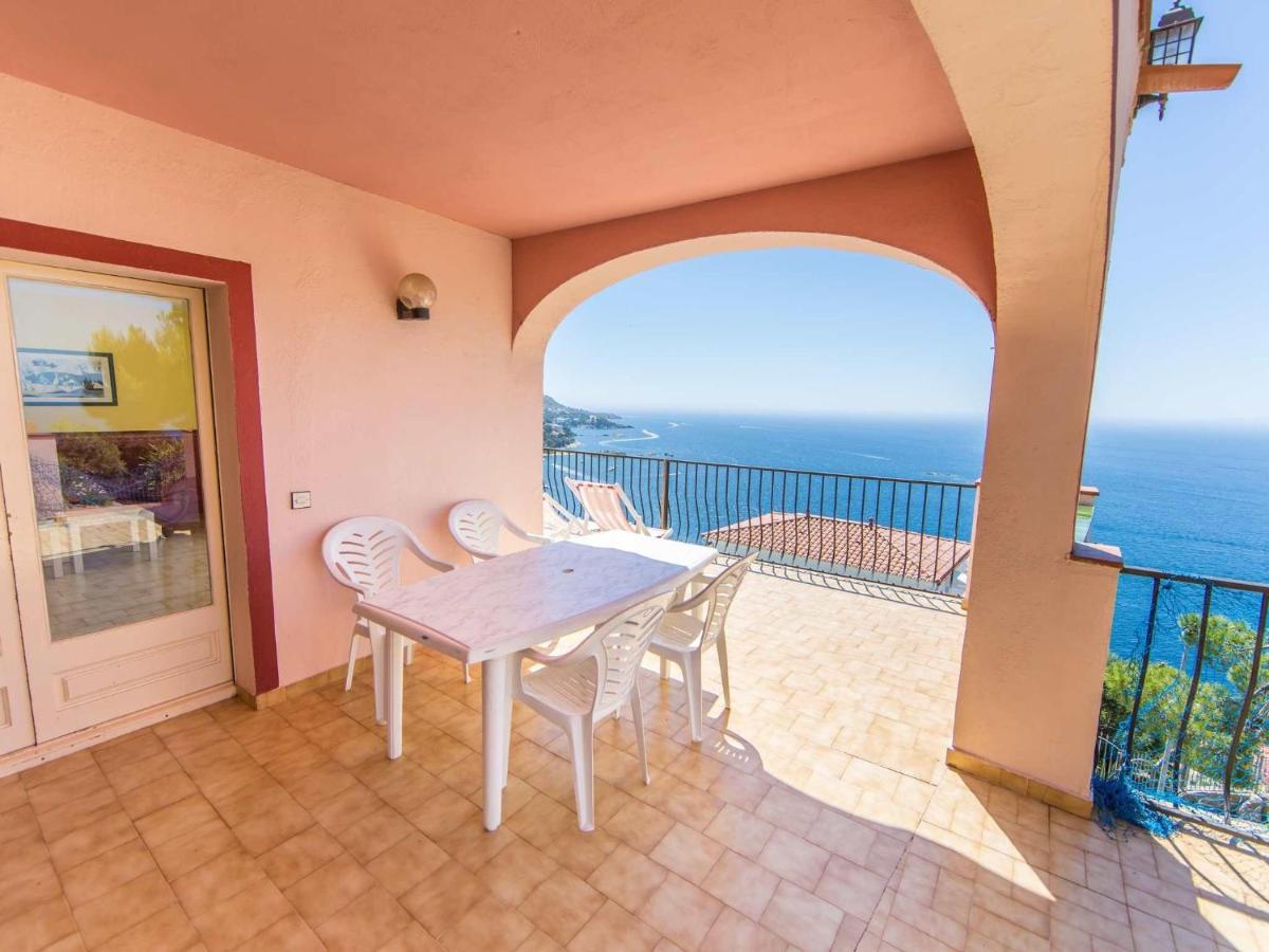 Apartment Escapade 2, Roses, Spain - Booking.com