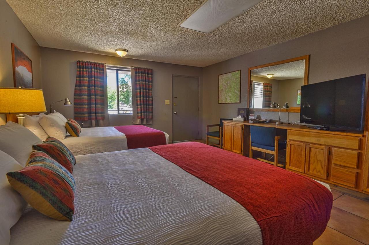 Rustic Inn — photo 16