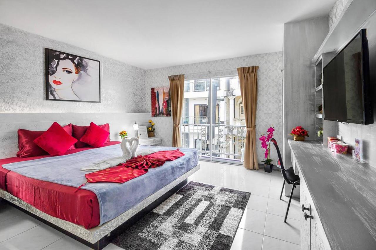 The Shades Hotel 50 meter Beach Front