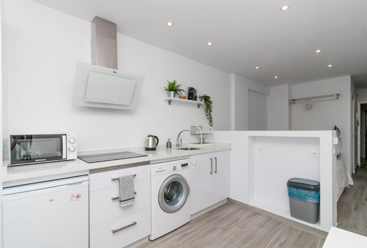 Cool and White Apartment Torrecilla Playa, Nerja ...